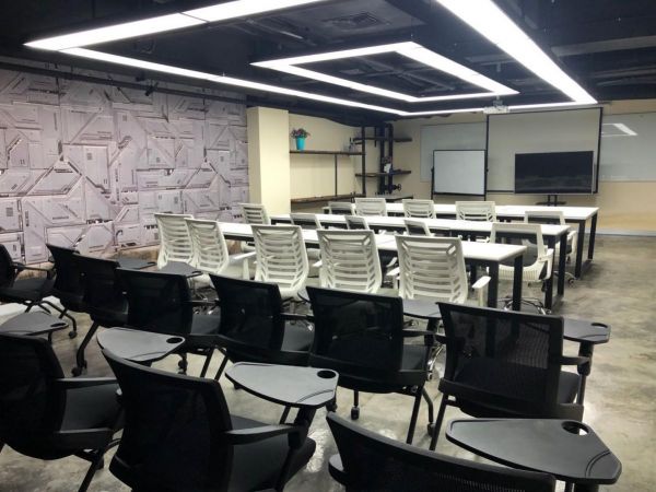 陽光世界傳媒 以專業(yè)商務(wù)信息咨詢，賦能企業(yè)品牌新未來